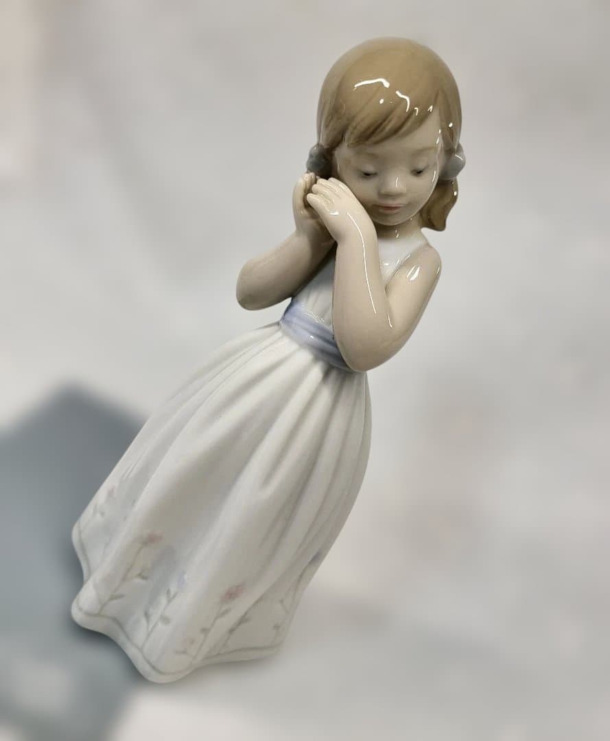 可愛い❣️リヤドロ LLADRO✨我が家のプリンセス✨スペイン製✨フィギュリン