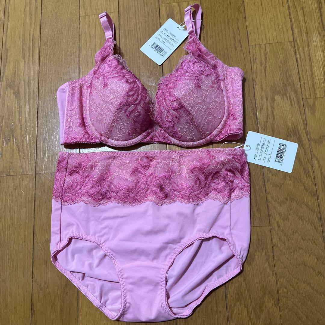 マルコ　マキジェリークブラセット ピンクのブラジャーショーツセット C75 L