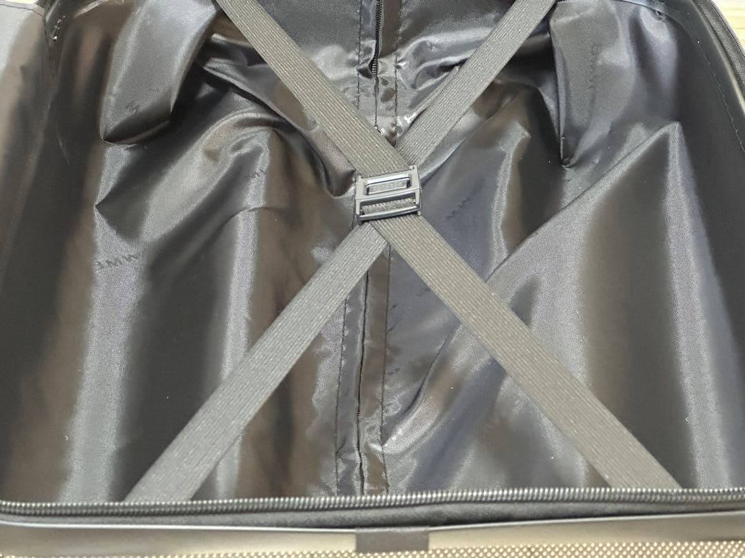  ベアデザイン・ブラックキャリーケース（機内持ち込みサイズ）