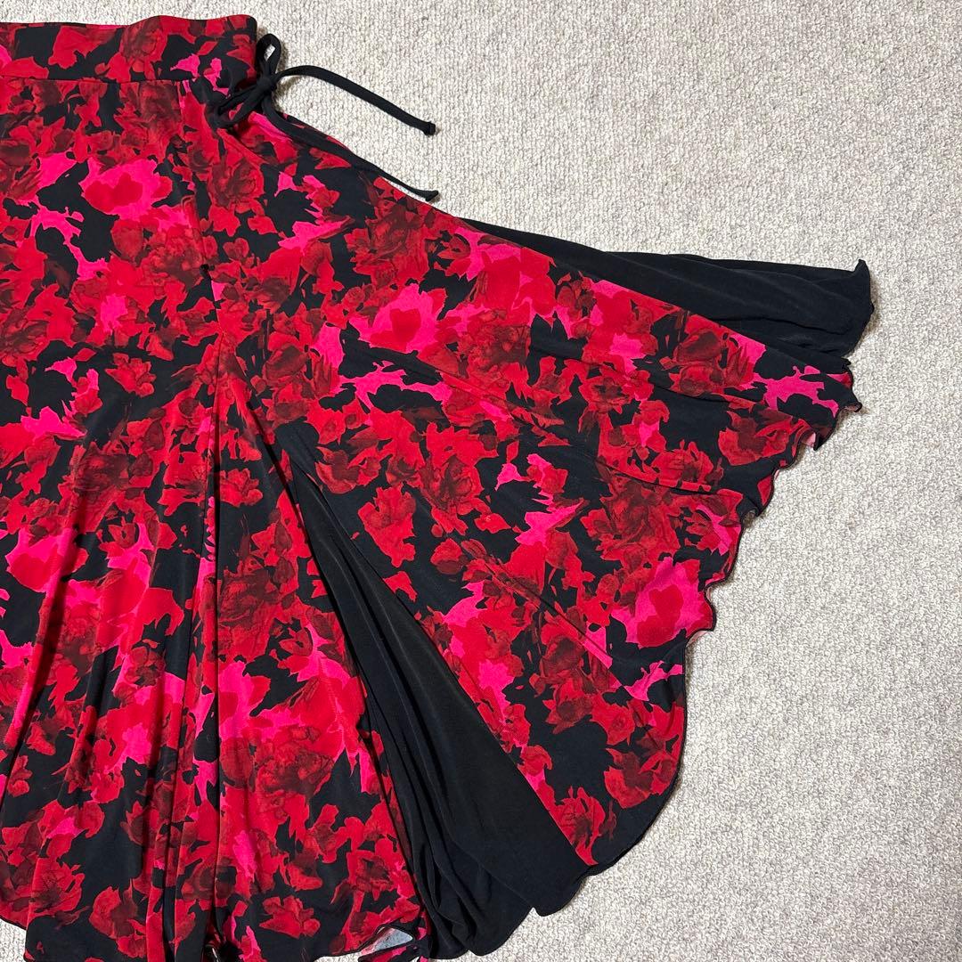 美品　チャコット　鮮やかな赤と黒　社交ダンスウェア上下セット　イヤリング