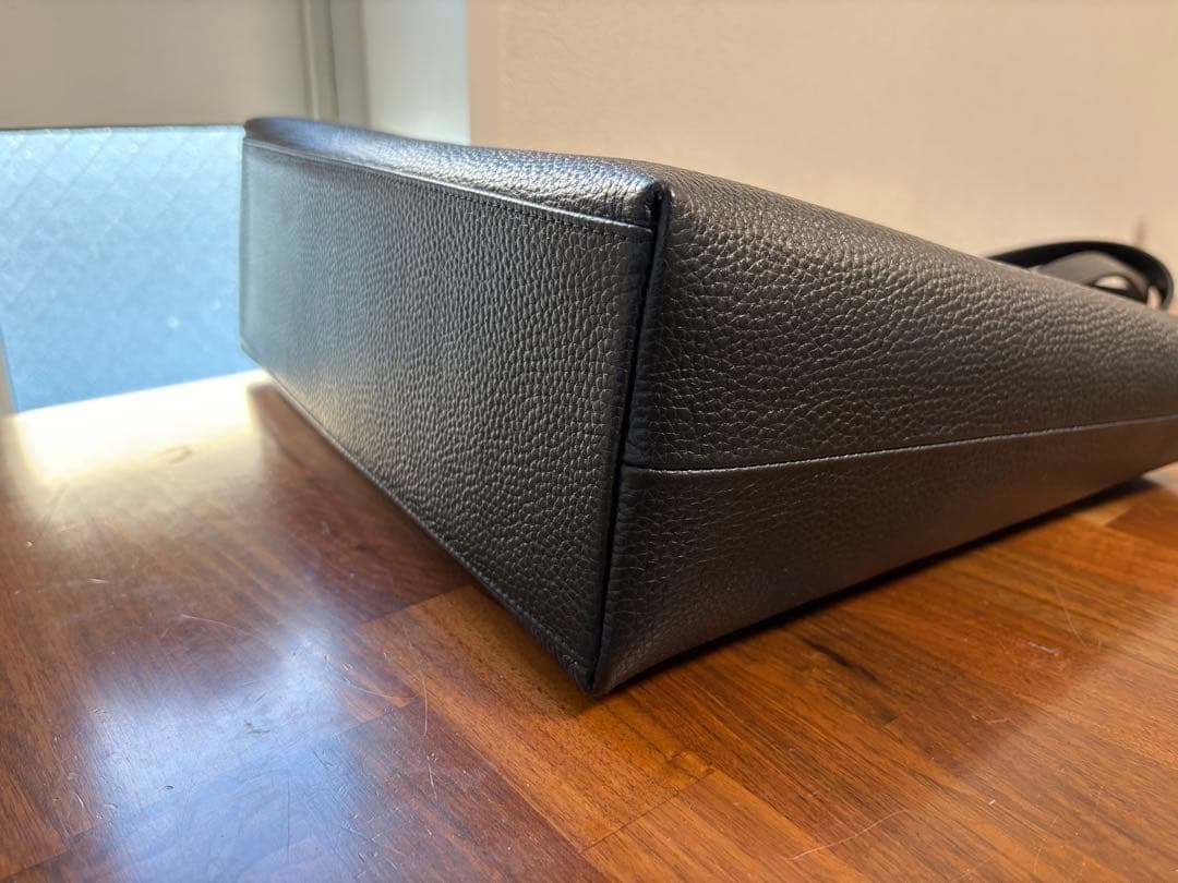 【美品】HushTug ハッシュタグ防水レザートート ブラック