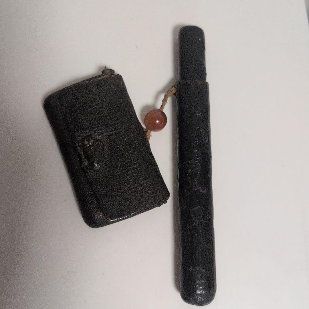 時代物　煙草入れ　煙管入れ　瑪瑙付き紐　古美術　煙管パイプ　キセル　メノウ石