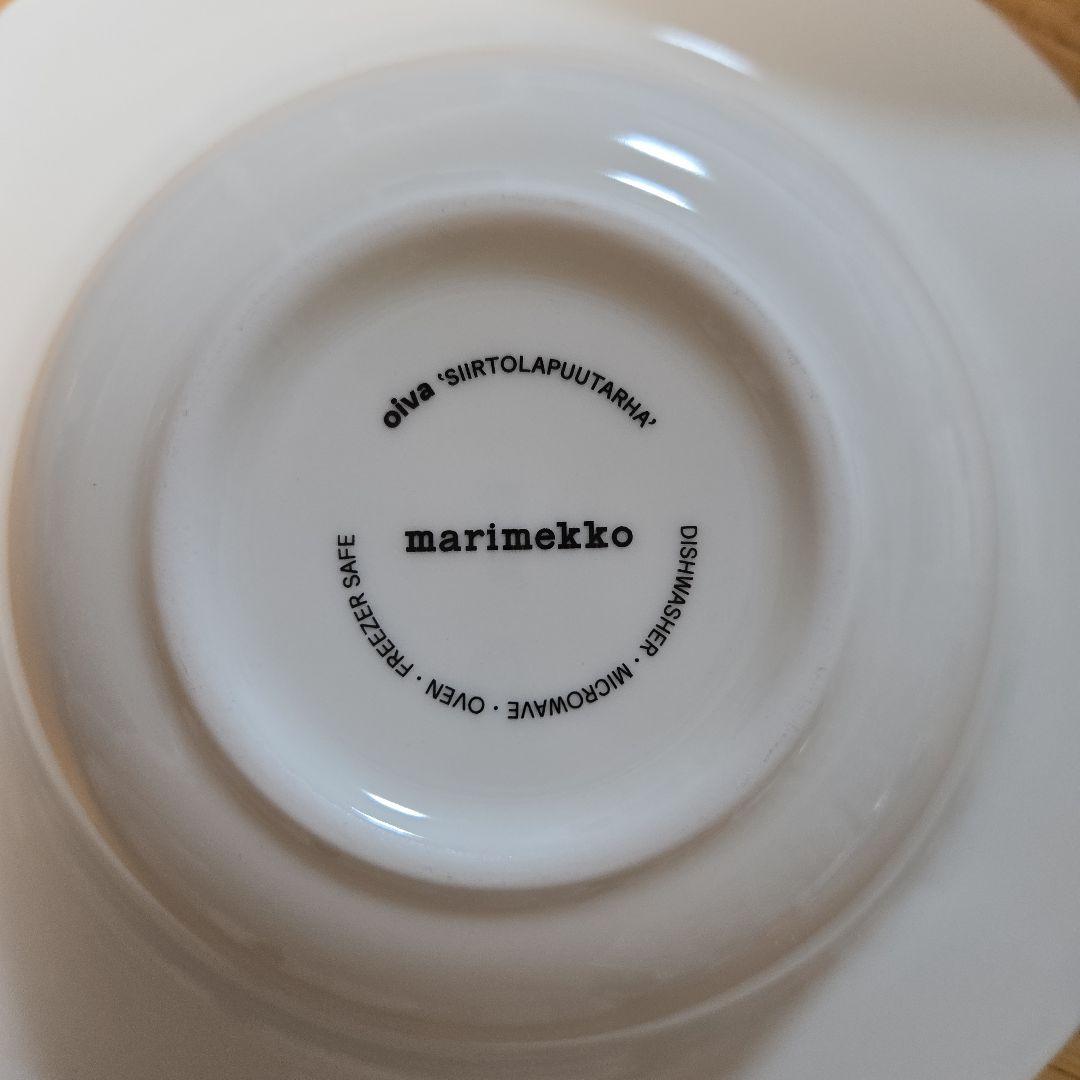 【極美品】Marimekkoシイルトラプータルハ　　プレート20cm　4枚セット