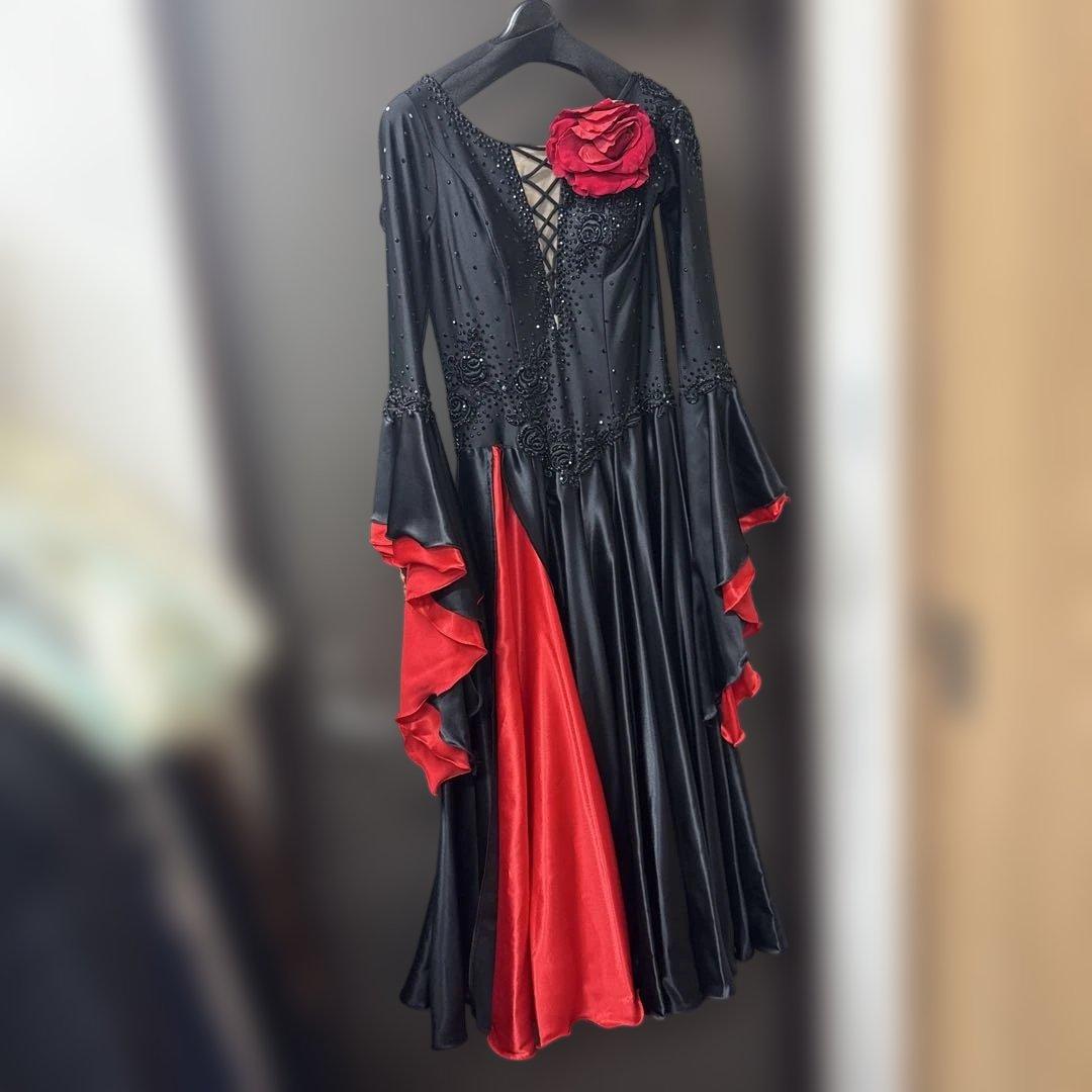 【サイズ不明】社交ダンス　ドレス　黒×赤