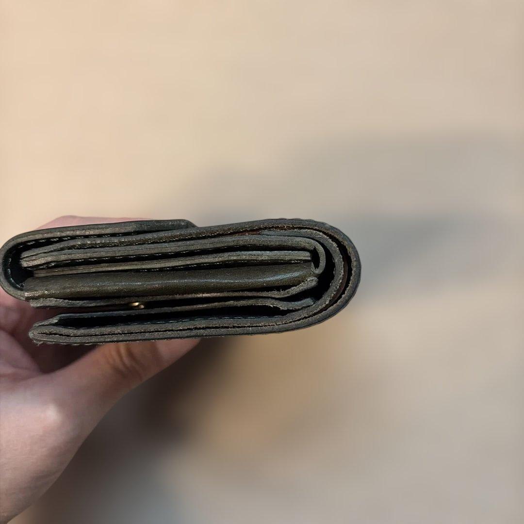 BEERBELLY ハッチバック　二つ折り財布　グリーン