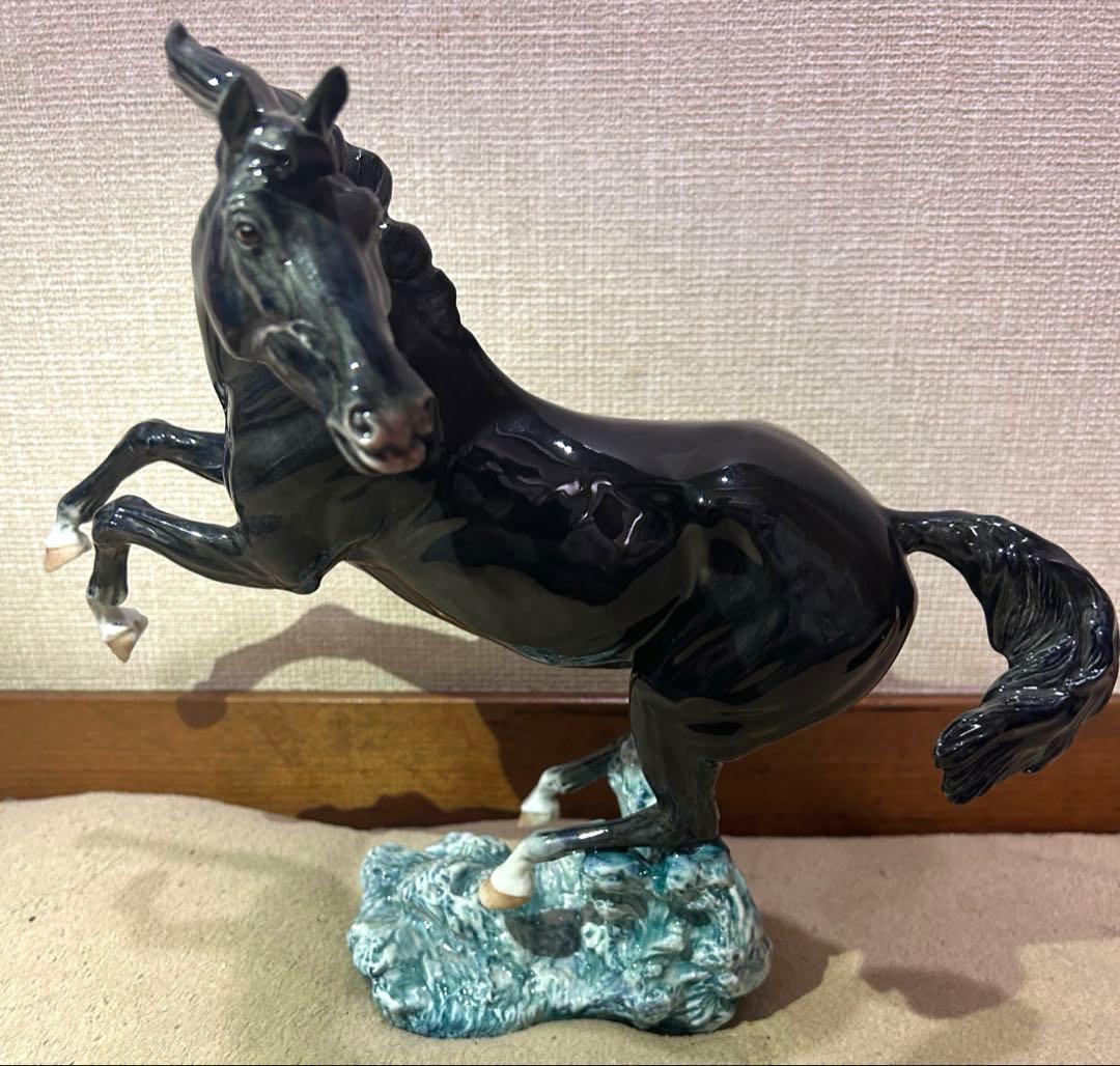 ロイヤルドルトン ホース 馬の置物 プレステージ ナイトフォール 限定品 箱無し