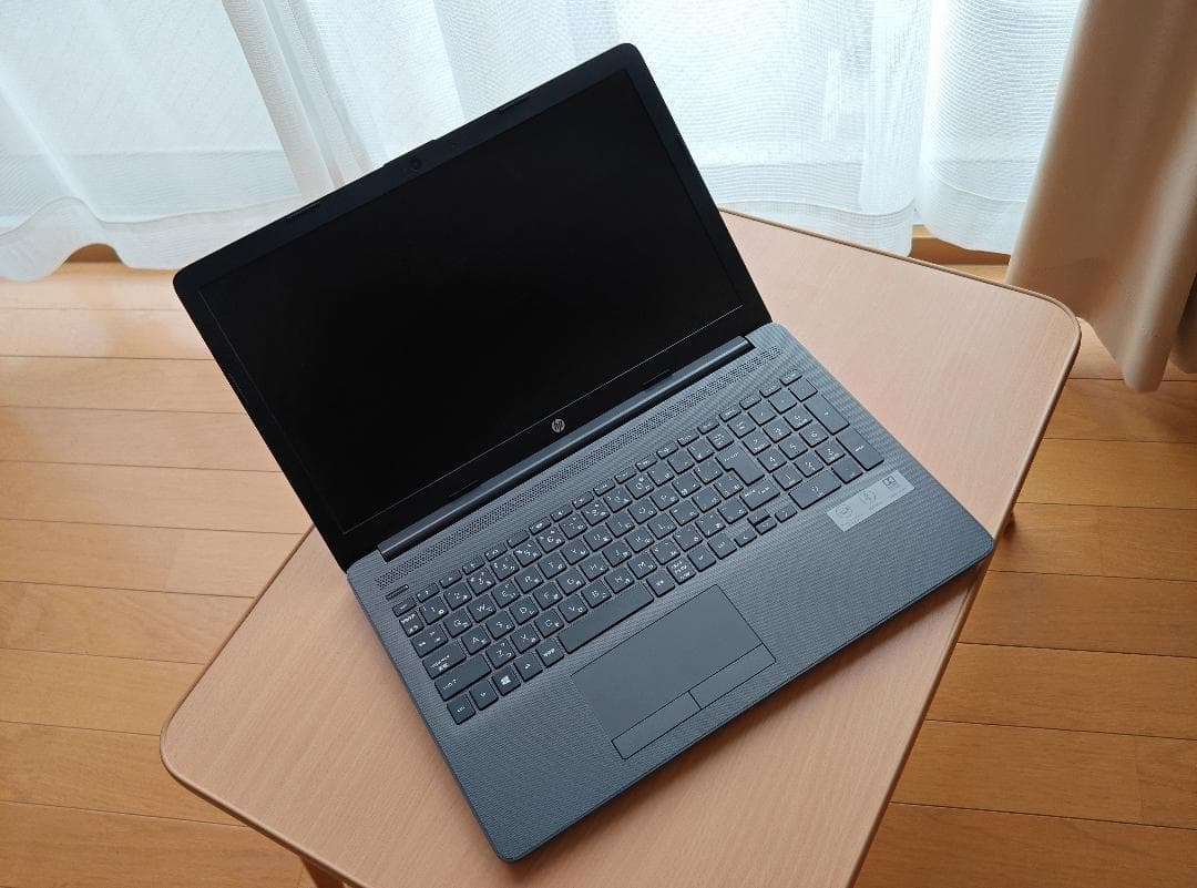 HPスリムな ノートパソコン