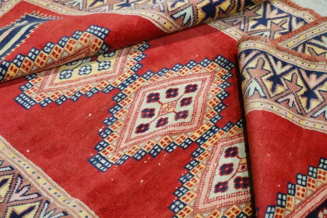 ✦vintage rug✦　120cm×58cm　パキスタン　ペルシャ絨毯