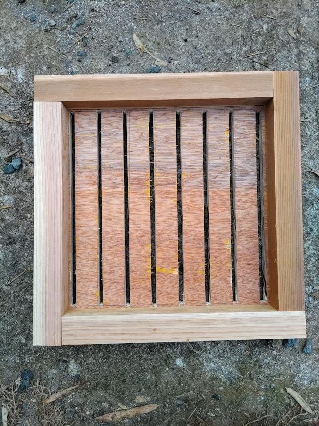 日本蜜蜂 重箱式巣箱4段 スライド底板 t付巣門台座　スノコ付き　セット割有