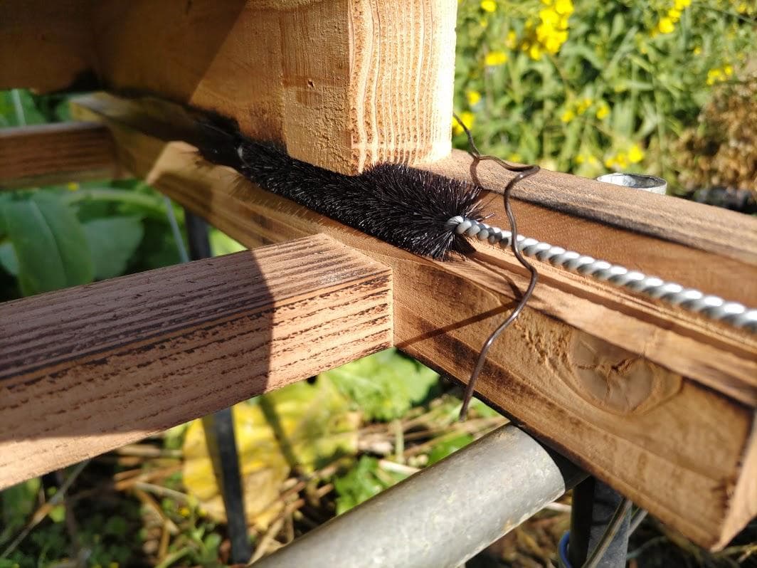 日本蜜蜂 重箱式巣箱4段 スライド底板 t付巣門台座　スノコ付き　セット割有