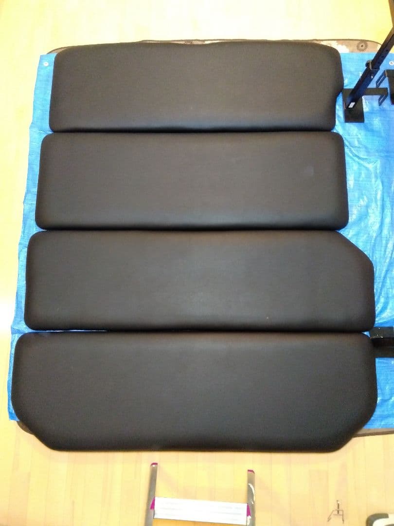 キャラバンNV350　ベッドキッド【直接引取り優先】