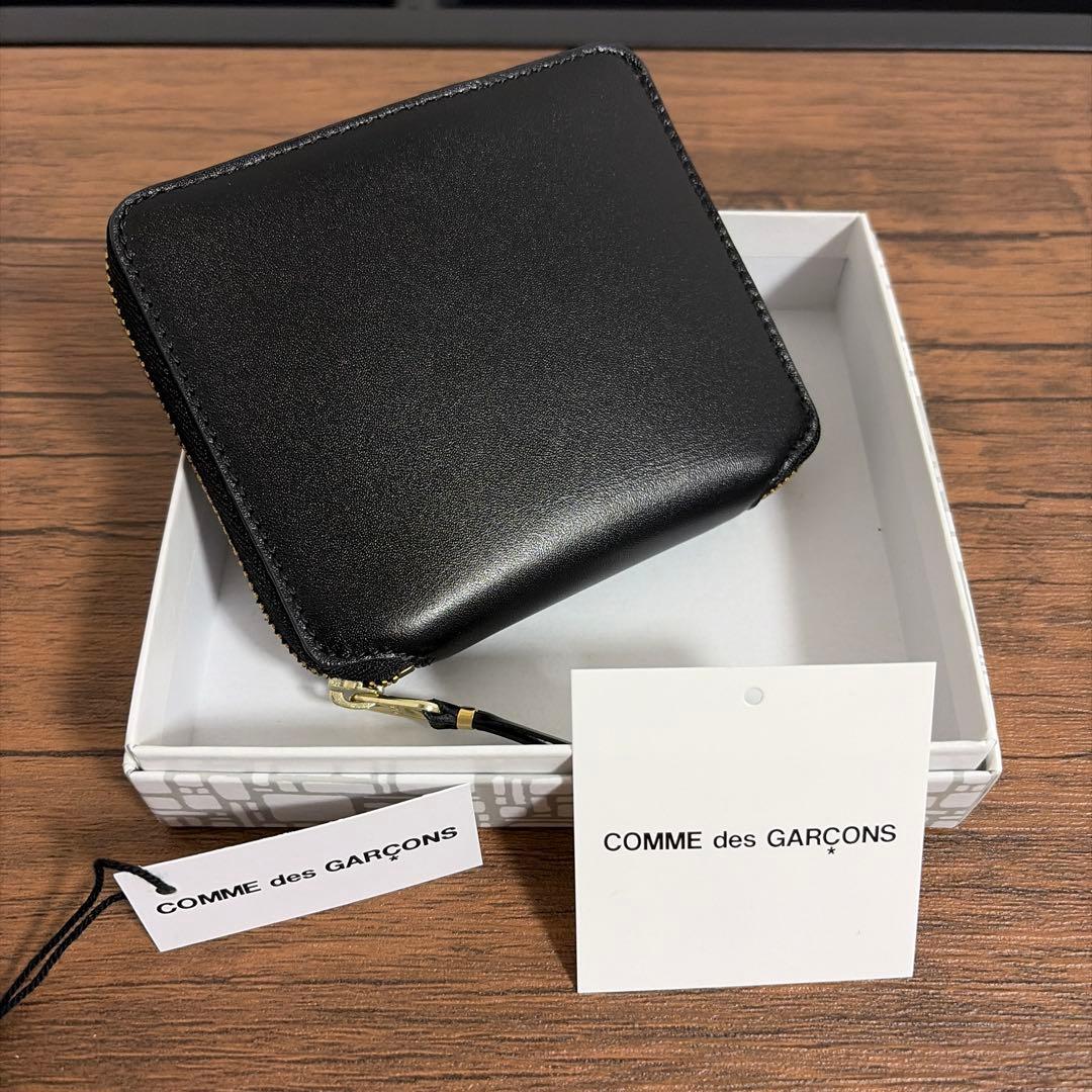 新品未使用！【COMME des GARCONS】コムデギャルソン 二つ折り財布