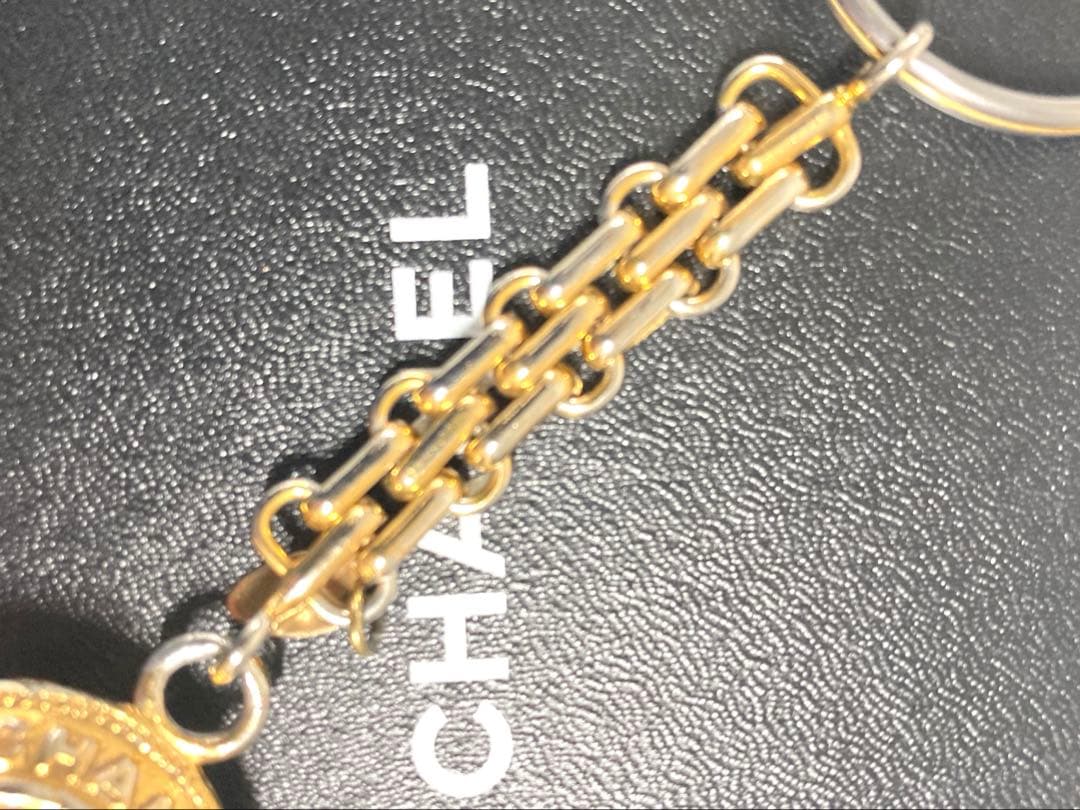 CHANEL シャネル　キーホルダー　キーリング　バッグチャーム　ゴールド　箱付