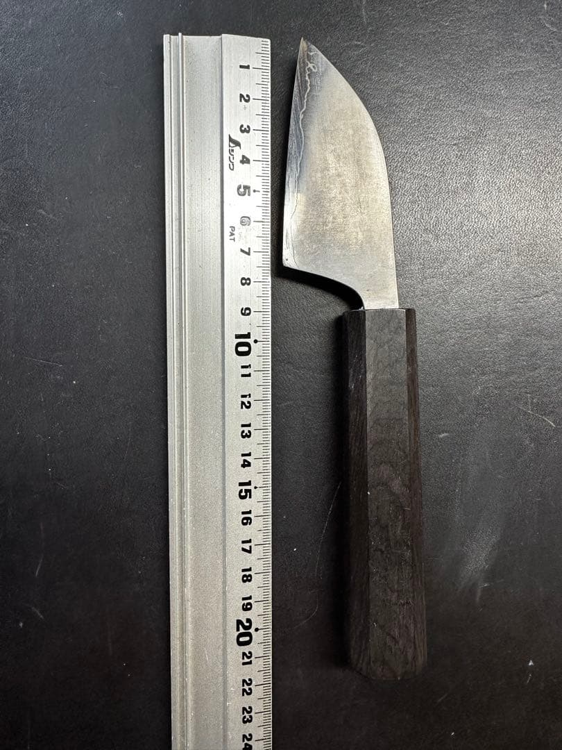 高知 黒鳥鍛造工場 ナイフ 八角柄黒檀 ①