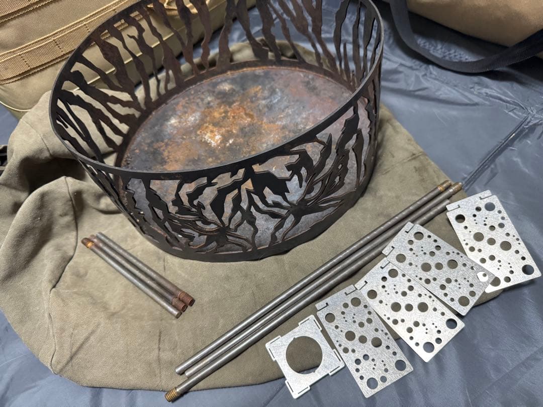 サンゾクマウンテン焚き火台