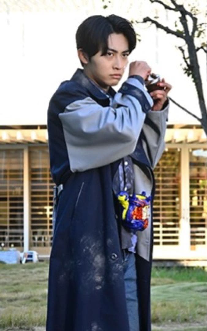 【難有り】仮面ライダーヴァレン　着用モデル　コート＆シャツ　衣装【希少】