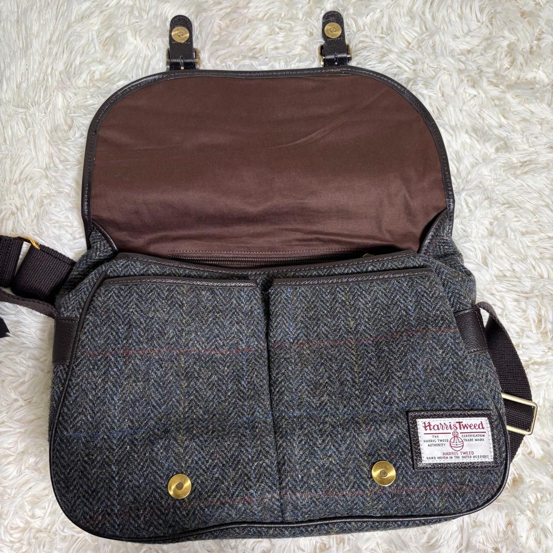 タグ付き✨ ブリティッシュグリーン　ハリスツイード　コラボ　レザー　フラップ