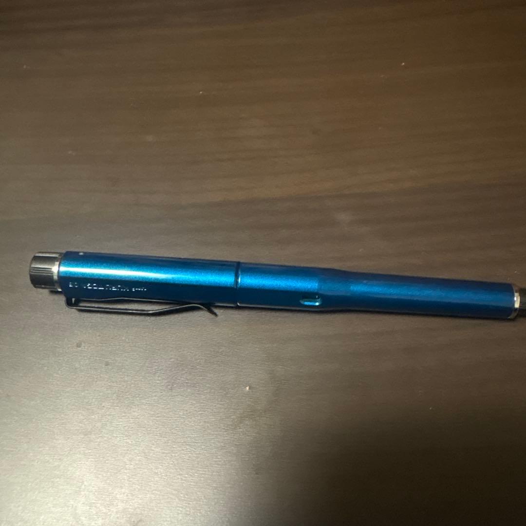 クルトガダイブ　グランドブルー