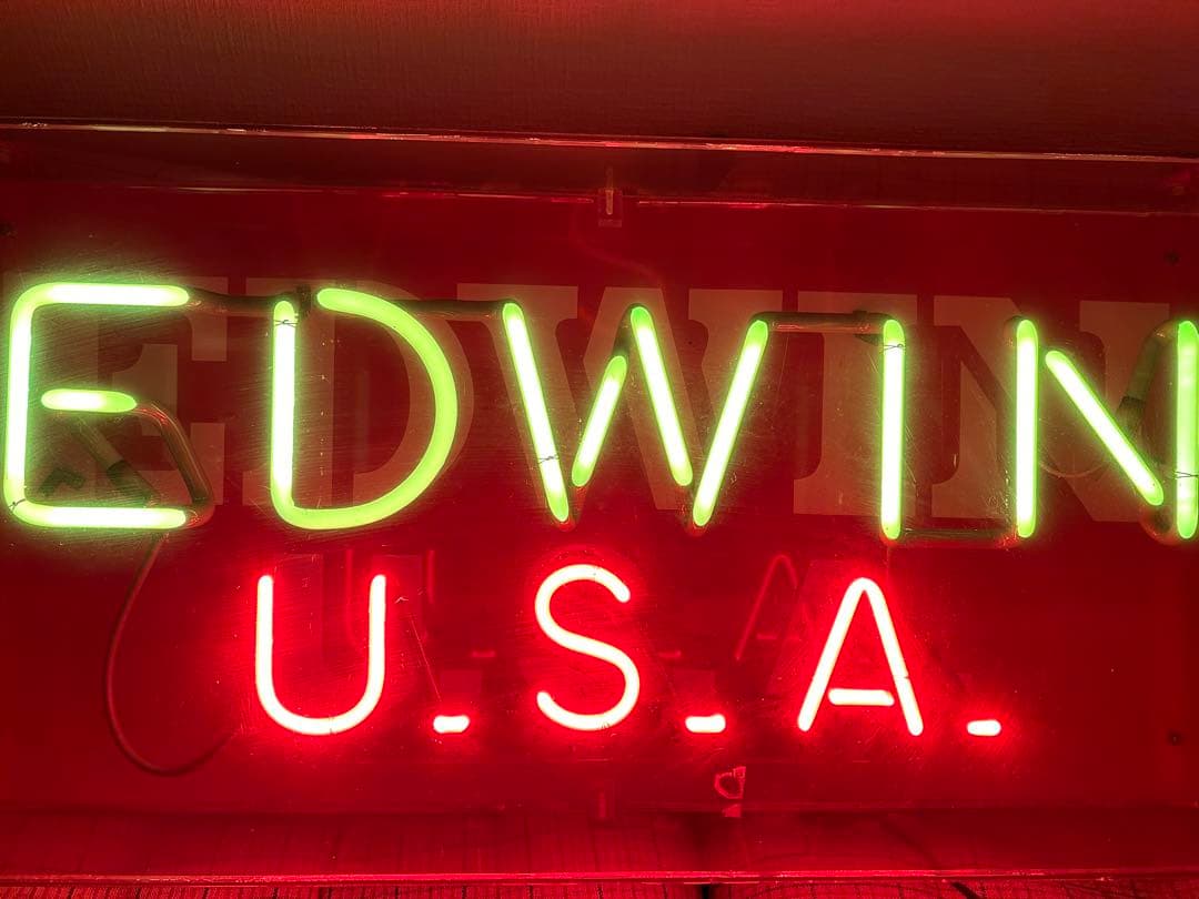 EDWIN USA店舗ネオン看板